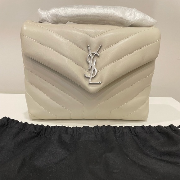 YSL Small Loulou - Picture 10 of 10